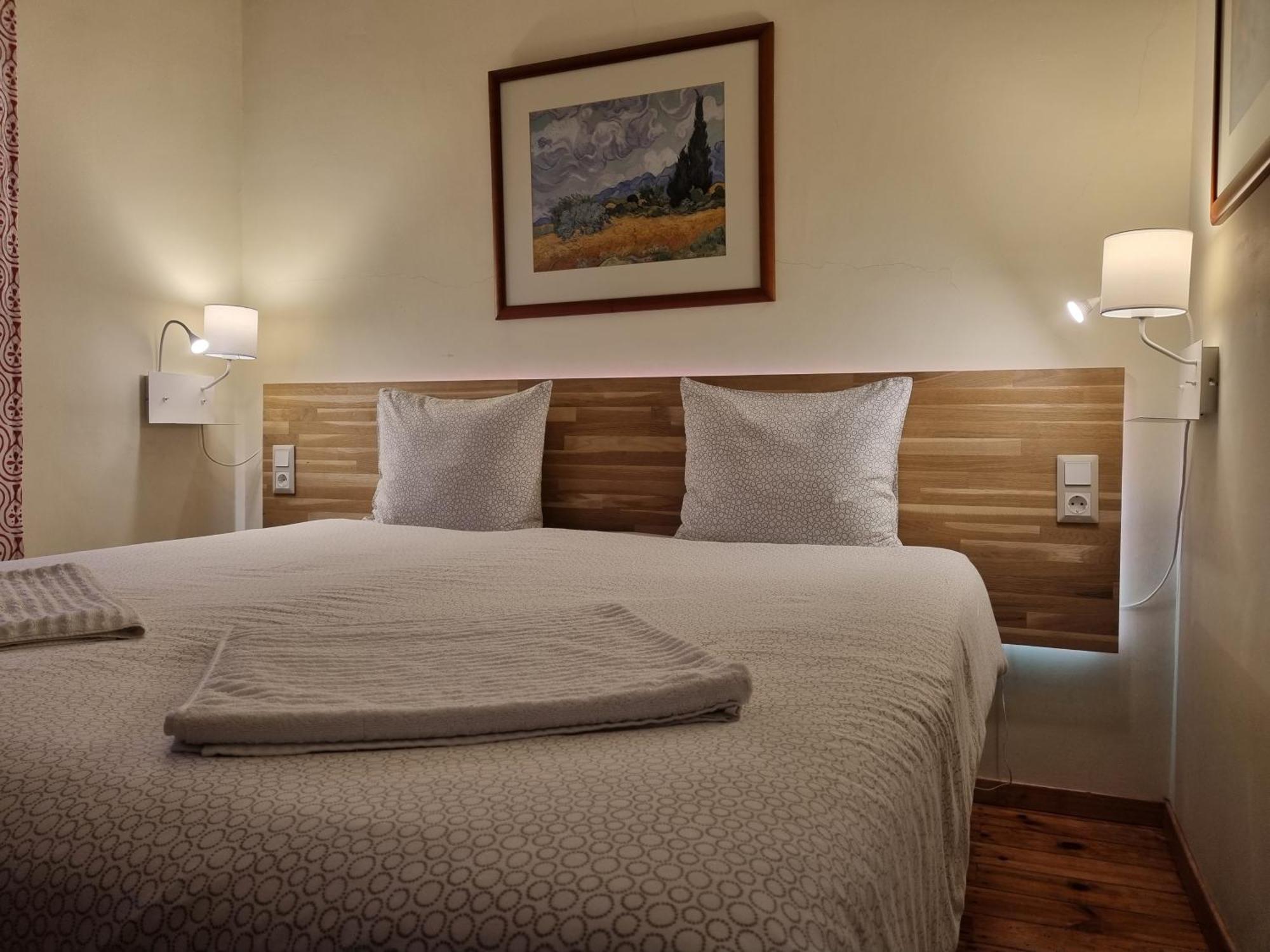 Margarida Guest House - Rooms Almada Dış mekan fotoğraf